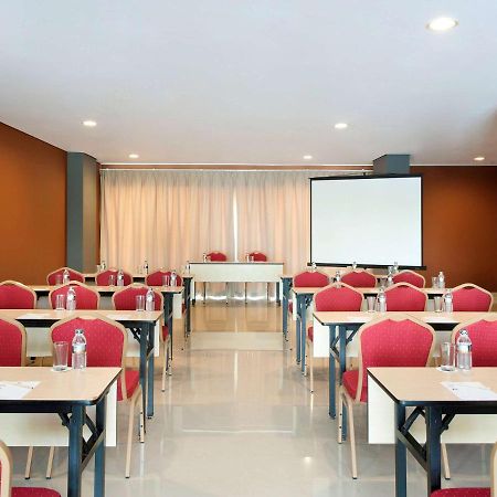 Ibis Budget Jakarta Daan Mogot Exterior foto